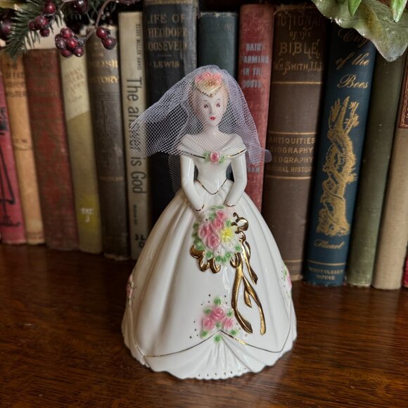 Vintage Josef Originals Applause Bride with Veil Figurine, #38660, 6.75” Tall - Picture 7 of 14